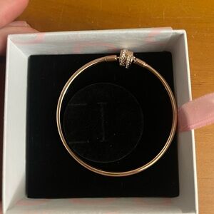 SPARKLING SHOOTING STAR CLASP BANGLE - PANDORA ROSE - 19CM * RETIRED * BRAND NEW